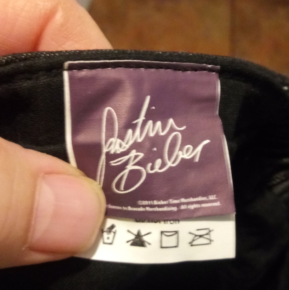 COPY - Cap Justin Biever new - Picture 3 of 8